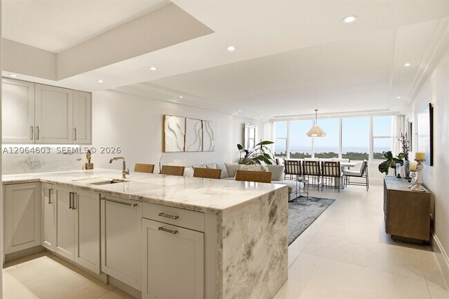 Building Photo - 5600 Collins Ave