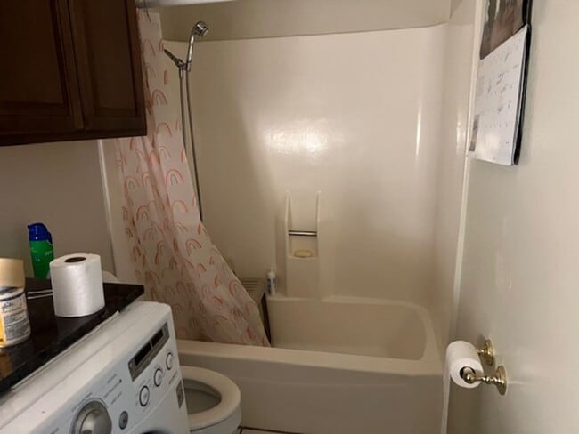 Building Photo - Beautifully remodeled 1 bedroom & 1 bath unit near Six Flags in Vallejo
