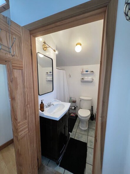 Building Photo - 40 Sunset Ridge