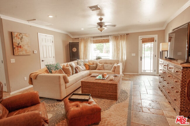 Building Photo - 24748 Long Valley Rd