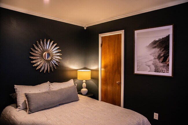 Building Photo - 3405 59th St