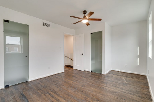 Building Photo - 255 Evans Ln