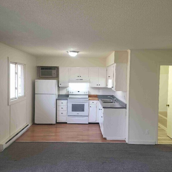 Building Photo - 1019 Colonial Dr