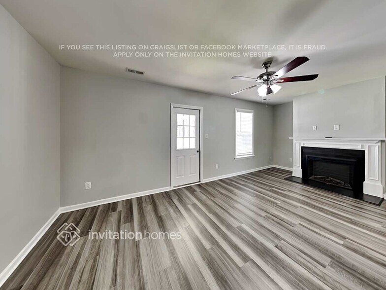 Building Photo - 117 Blackthorne Ct