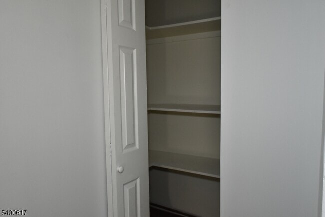 Building Photo - 129 Central Pl