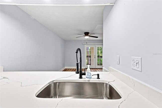 Building Photo - 380 N Bayshore Blvd