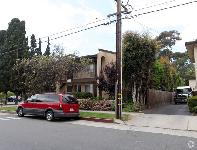 Building Photo - Parkview Apartments