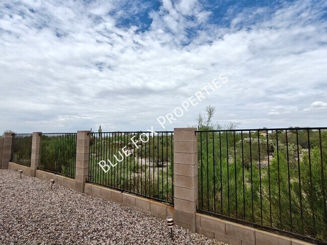 Building Photo - 12163 N Meditation Dr