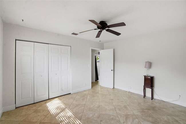 Building Photo - 510 S 29th Ct