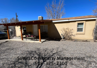 Building Photo - Beautiful 2 Bedroom 2 Bath Home