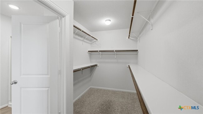 Building Photo - 324 Kenai Dr