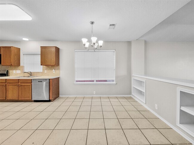 Building Photo - 14954 Sugar Sweet Dr