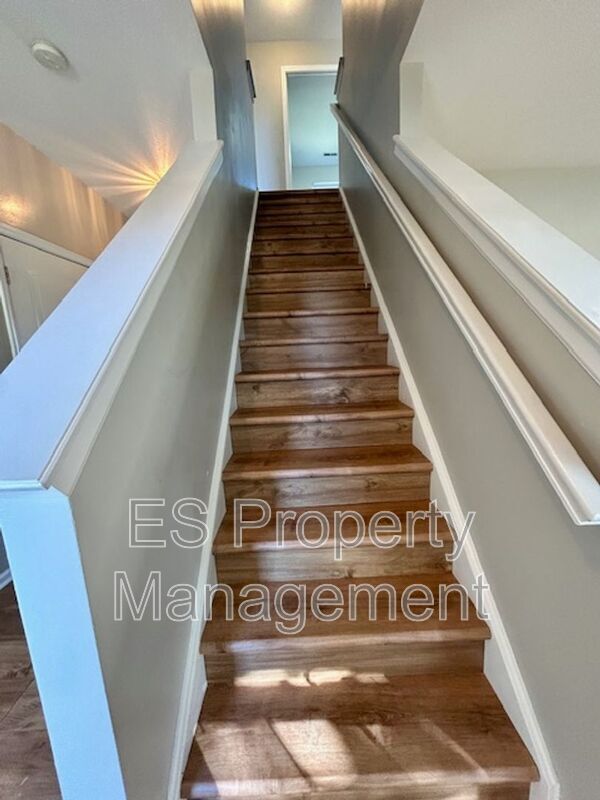 Building Photo - 5363 Shamus Dr