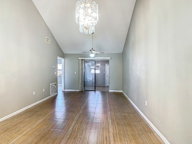 Building Photo - 1015 Harden Ct