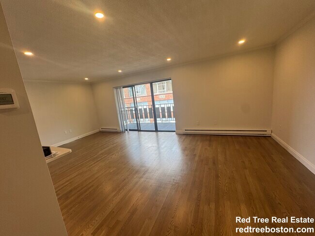 Building Photo - 320 Hammond Pond Pkwy