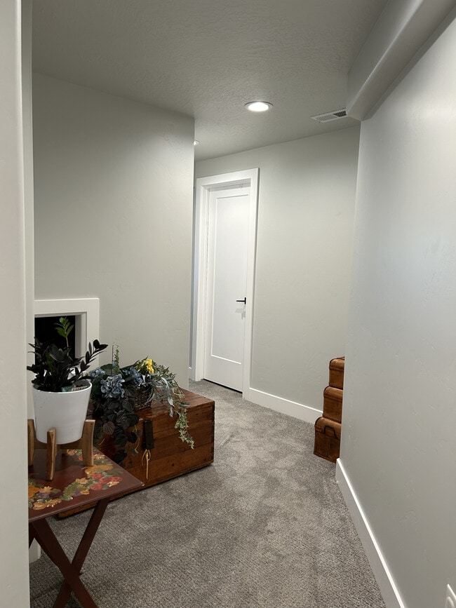 Building Photo - 15380 S Skyraider Ln