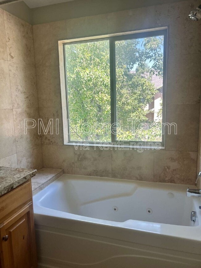 Building Photo - 260 Ailee Lane