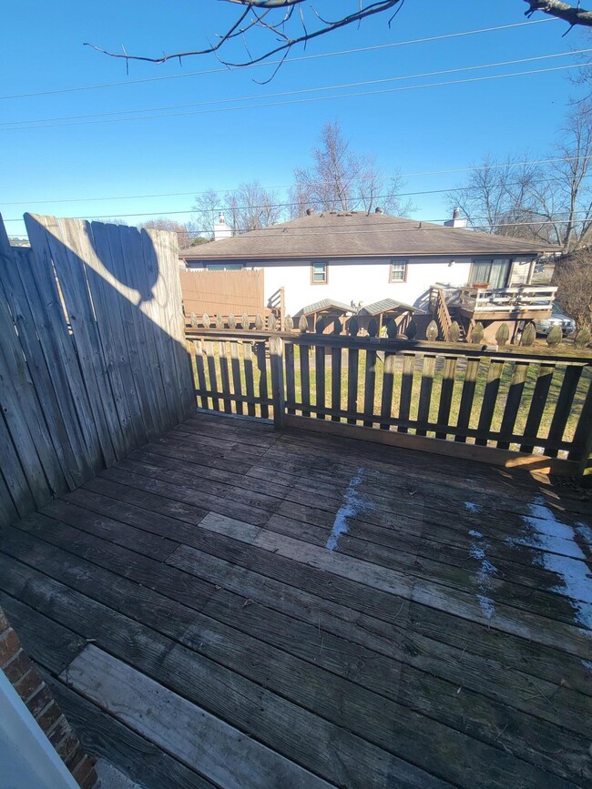 Building Photo - 2801 Winter Garden