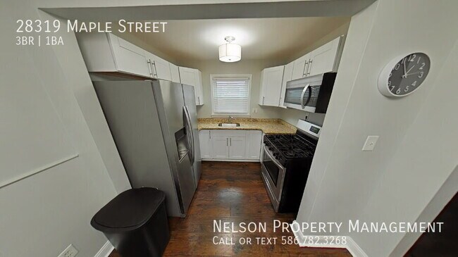 Building Photo - 28319 Maple St