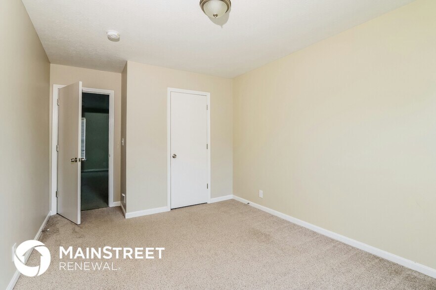 Building Photo - 10613 Irvin Pines Dr