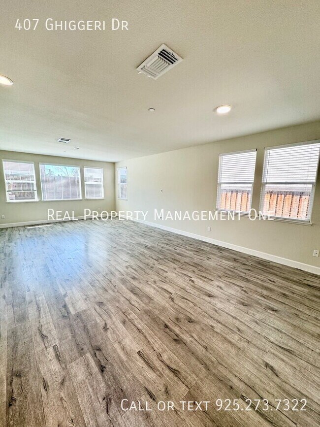 Building Photo - 407 Ghiggeri Dr