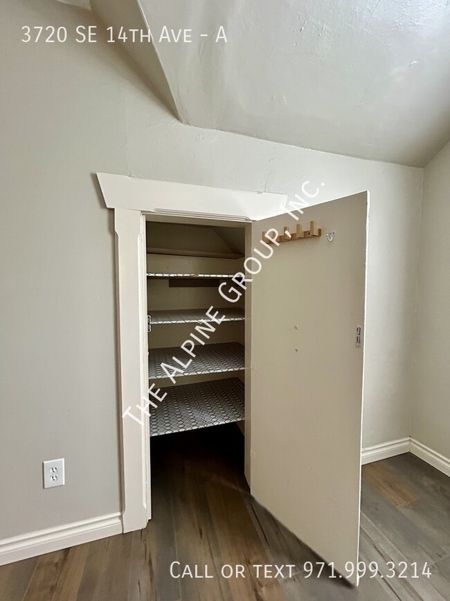 Building Photo - 1 Bedroom in Brooklyn!