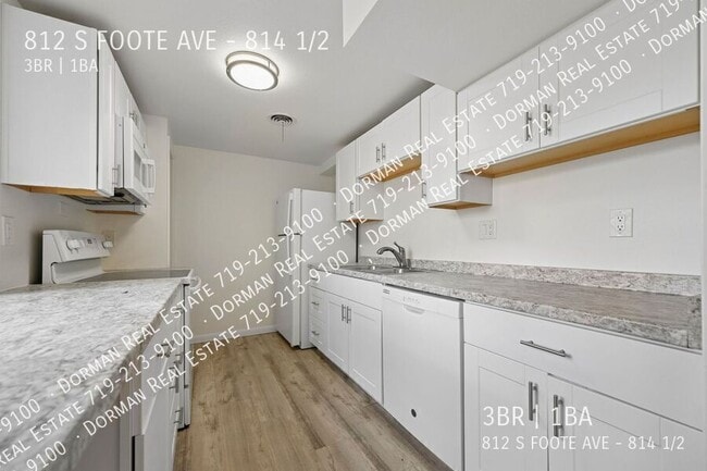 Building Photo - 812 S Foote Ave