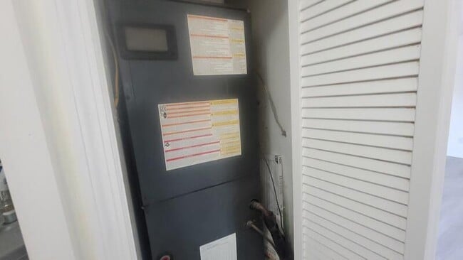 Building Photo - 500 Titus St