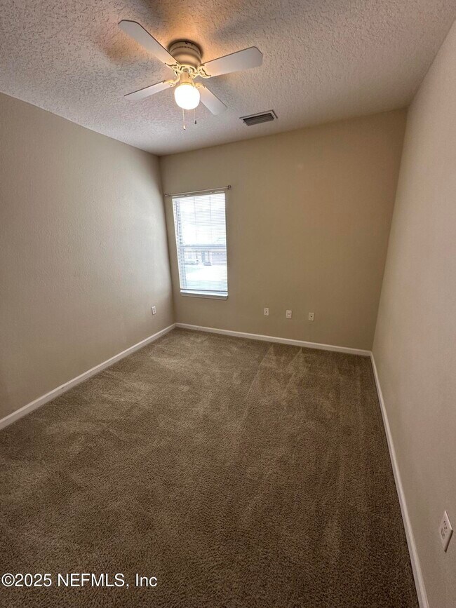 Building Photo - 3750 Silver Bluff Blvd
