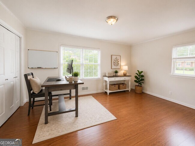 Building Photo - 2653 Club Valley Dr NE