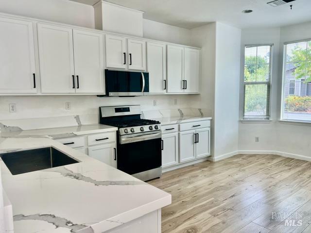 Building Photo - 4633 Sorrento Way