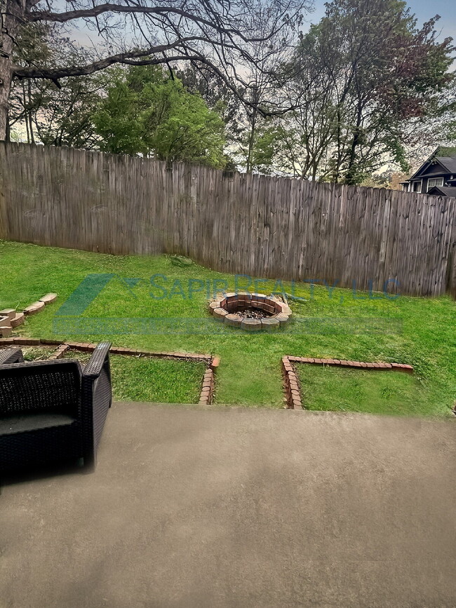 Building Photo - 5016 Top Cat Ct