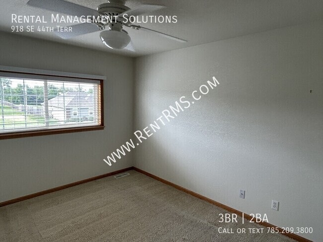 Building Photo - 918 SE 44th Terrace