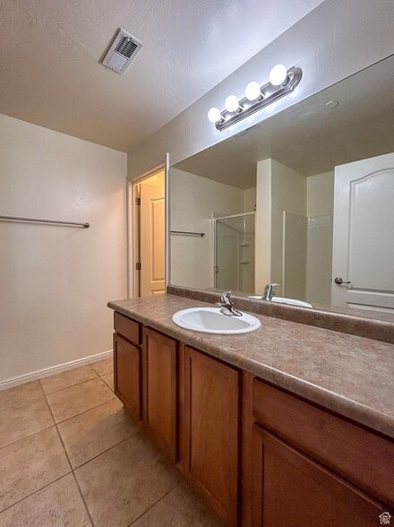 Building Photo - 13528 Venicia Way