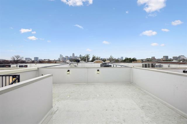 Building Photo - 2028 N Haskell Ave.