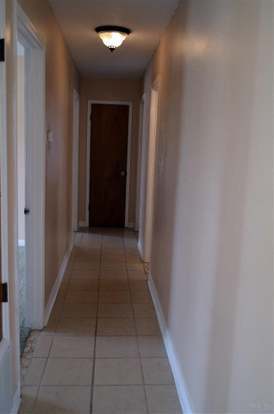 Building Photo - 1223 Redwood Ln