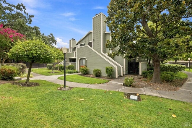 Building Photo - 184 Agua Caliente Rd W