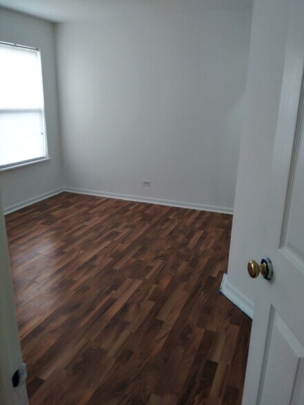 Building Photo - 413 Tower Dr