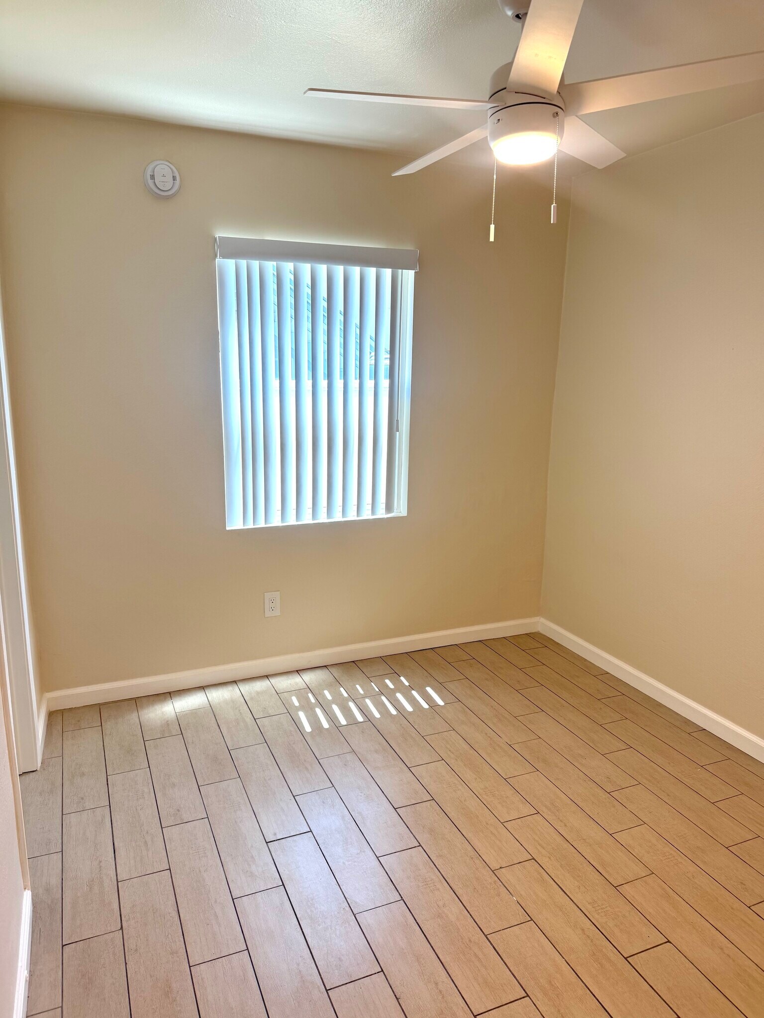 Office - 5248 Craner Ave