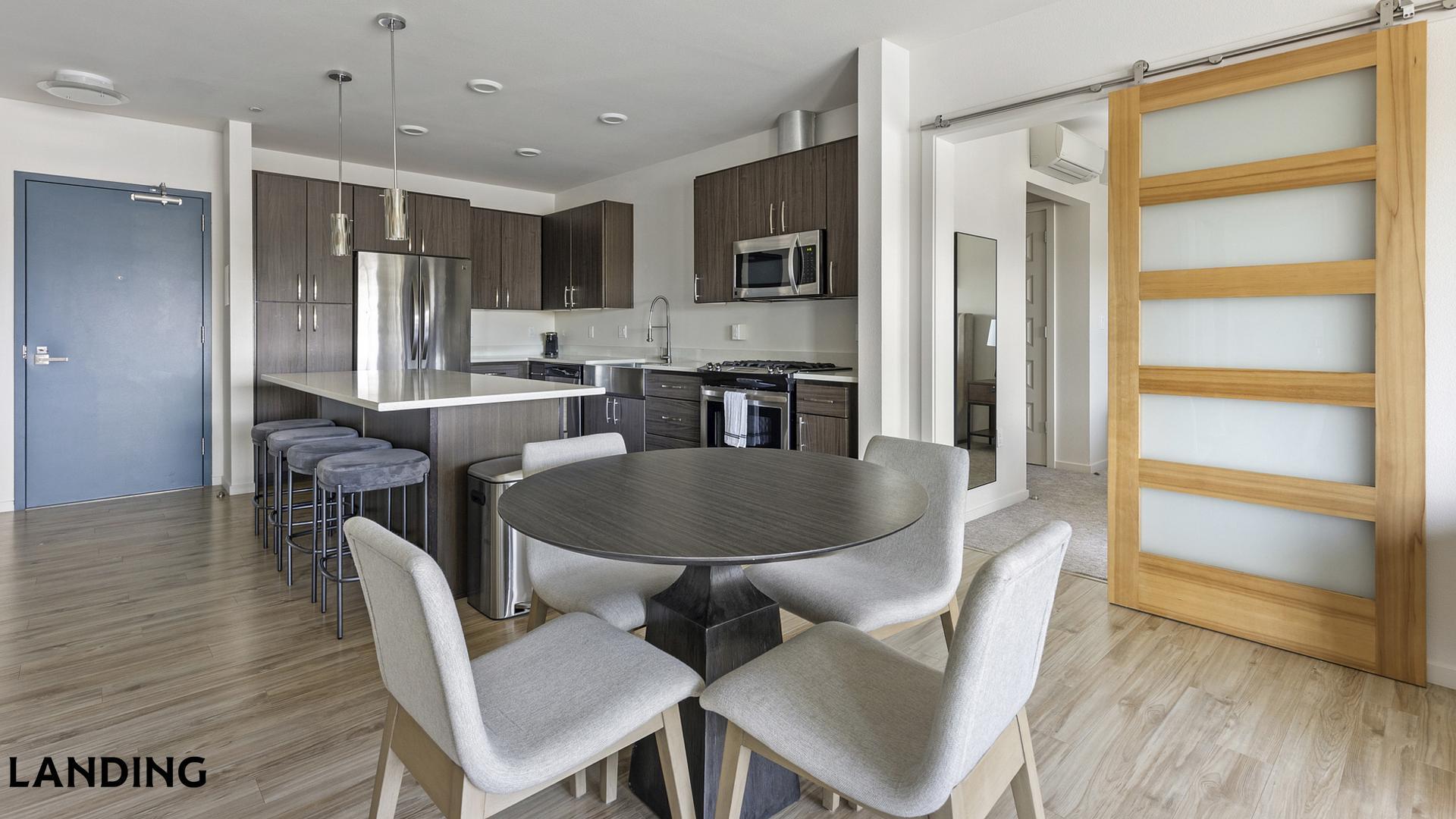 Building Photo - 11505 NE Yacht Harbor Dr