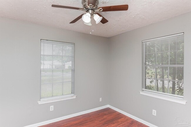 Building Photo - 525 Quigley Rd