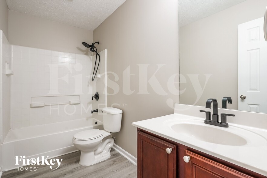 Building Photo - 3437 Axelwood Dr