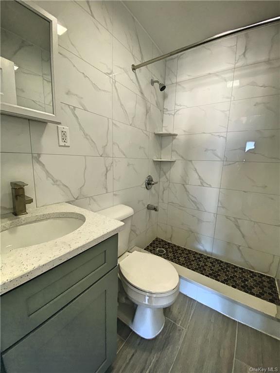 Building Photo - 281 W 234th St