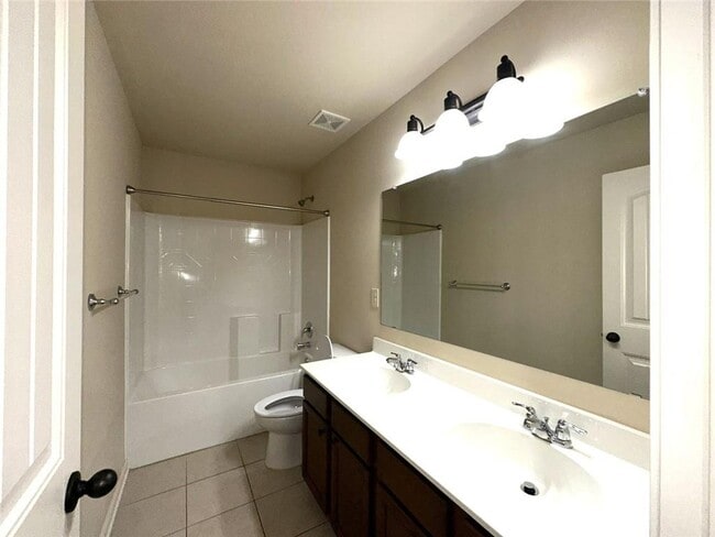 Building Photo - 1365 Delo Ln