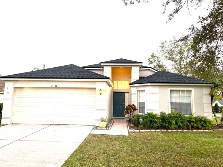 Building Photo - 13401 White Elk Loop