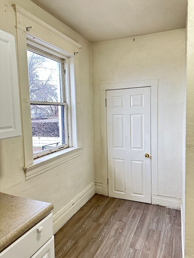 Building Photo - 2547 Adams Ave