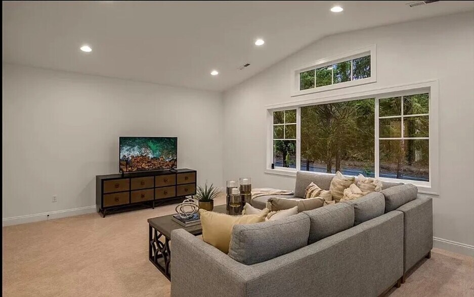 Building Photo - 2480 155th Pl SE