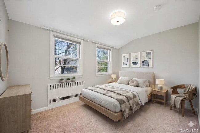 Building Photo - 6 Wildway