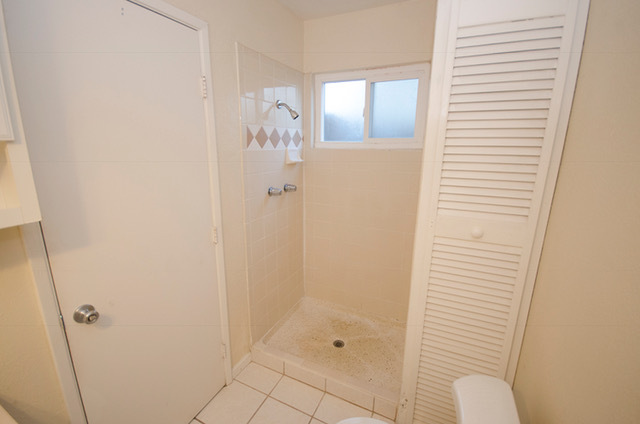 Master bathroom - 6904 Sumter Quay Cir