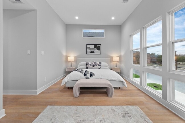 Building Photo - 4210 McKinley St